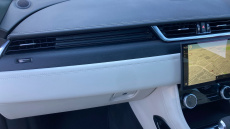 Jaguar F-Pace 2.0 D200 R-Dynamic Black 5dr Auto AWD Diesel Estate